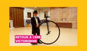 Neil Laughton avec son vélo victorien